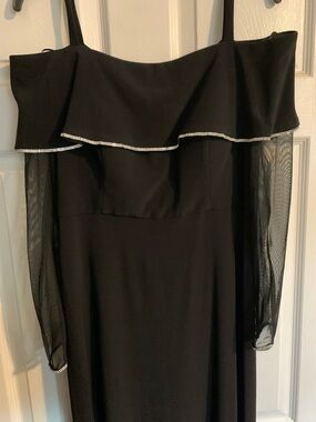 Sleek comfy R&M Richards Petite Black Evening Dress